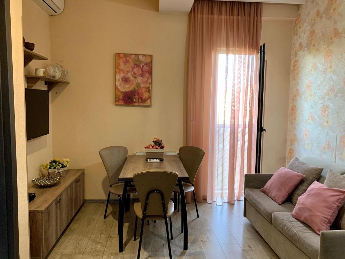 تبليسي Lech Kachinski Apartment 3 المظهر الخارجي الصورة