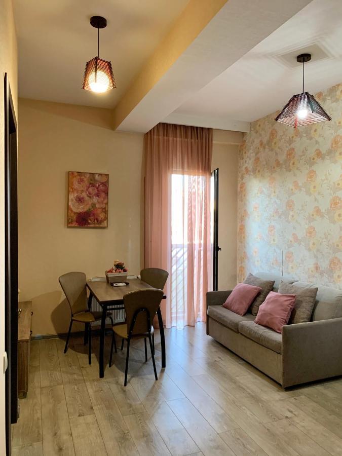 تبليسي Lech Kachinski Apartment 3 المظهر الخارجي الصورة